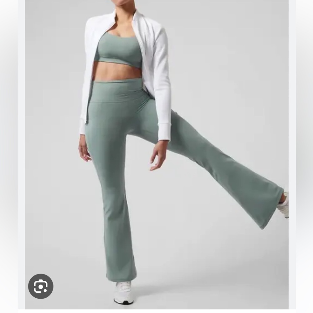 Athleta Elation Flare in Minimalistic Grey - Picture 3 of 3